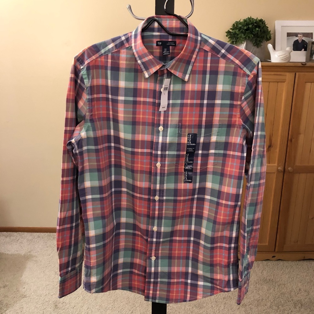 Pastel plaid Gap button down casual shirt
